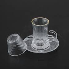 -

⠀ ⠀ كنّا في السابق نستخدم الصحن اللي تحت البيالة
⠀ ⠀ للفصم ( العجم بلهجتنا ) ولكن بعد أن كبرنا عرفنا
⠀ ⠀ أن هذا الصحن يستخدم كقاعدة للبيالة .. كنّا
⠀ ⠀ نستغرب أنه يجي مع بيالات الشاهي وهو المفروض
⠀ ⠀ يجي مع فناجيل القهوة لارتباطه بها .. 😁

⠀ ⠀ الزبدة : ( لا تفلسف