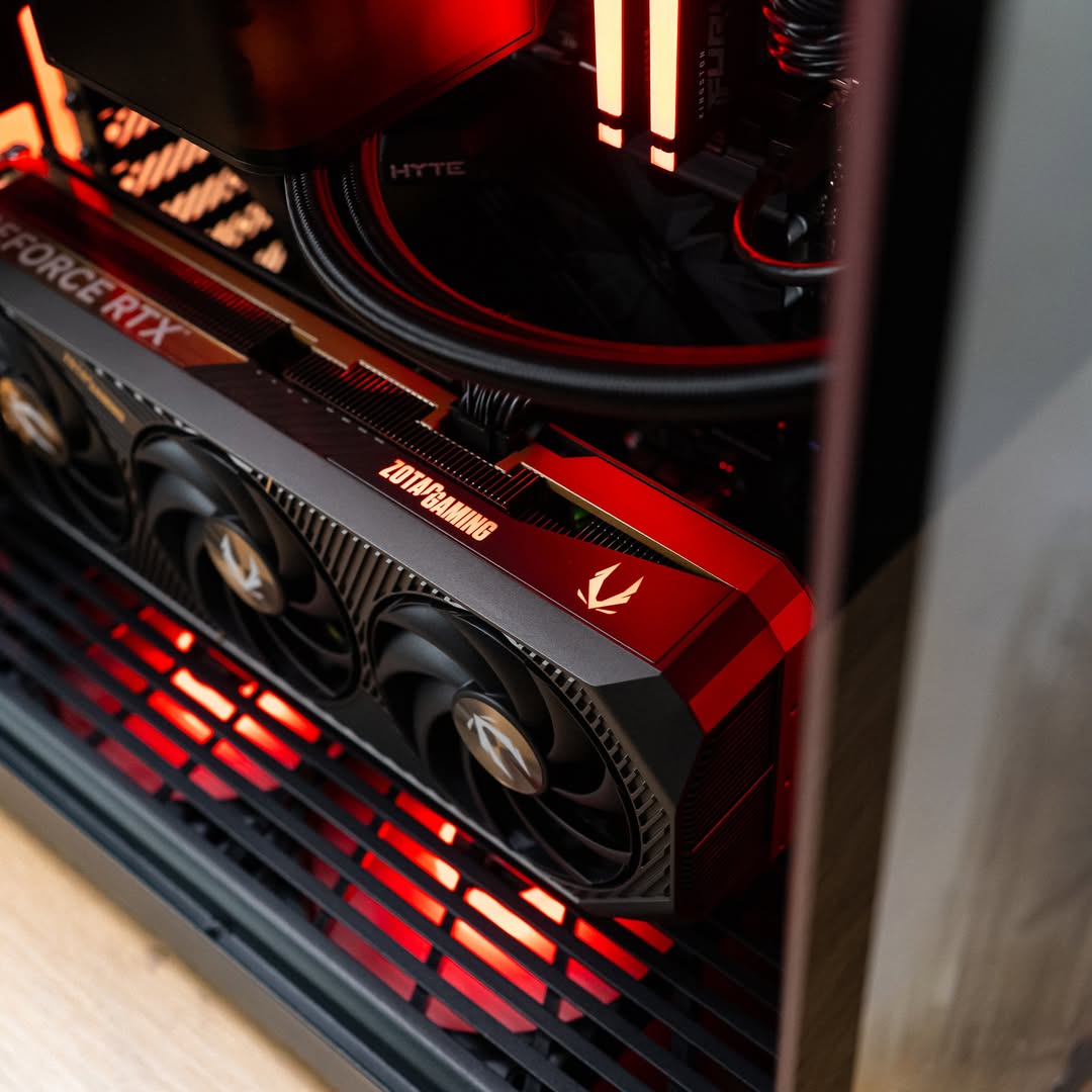 ZOTAC_UK's tweet image. The movie may have bombed, but this movie is THE BOMB 🔥

IG: emarque. co

#ZOTAC #PcBuild #GamingPC