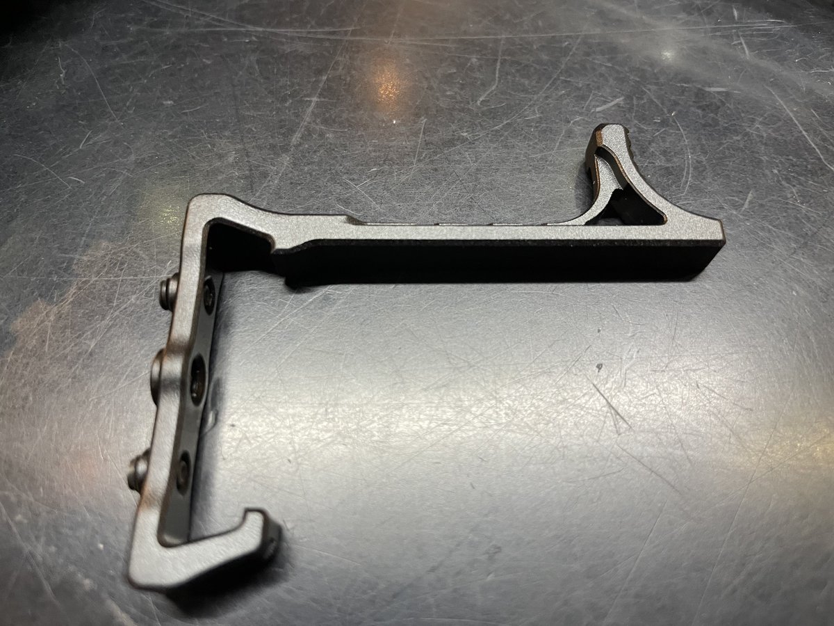 トライアンフ・ニュース (@triumph_news) on Twitter photo 装着する事で、ボルトの操作性が飛躍的に向上する、
AAP01アサシンシリーズ用
サイドチャージングハンドル各色入荷❗️
特にカービン化した時の恩恵は凄まじい👌 装着する事で、ボルトの操作性が飛躍的に向上する、
AAP01アサシンシリーズ用
サイドチャージングハンドル各色入荷❗️
特にカービン化した時の恩恵は凄まじい👌