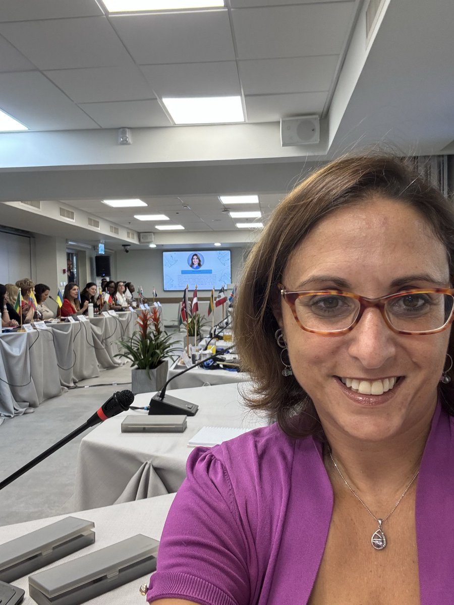 Sarah Weiss tweet media