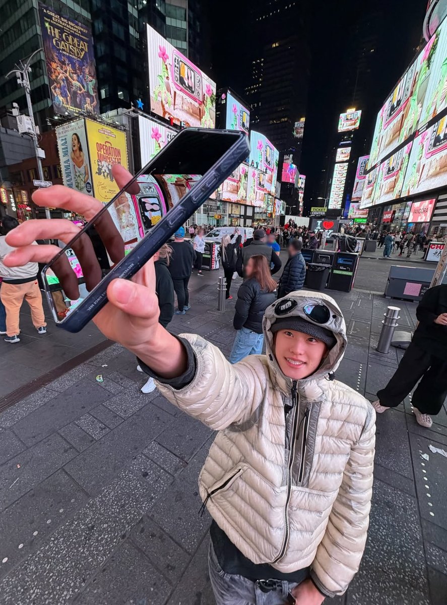 ฉันตอนแม่ถามว่าอยุไหนแล้วต้องถ่ายรุปส่ง