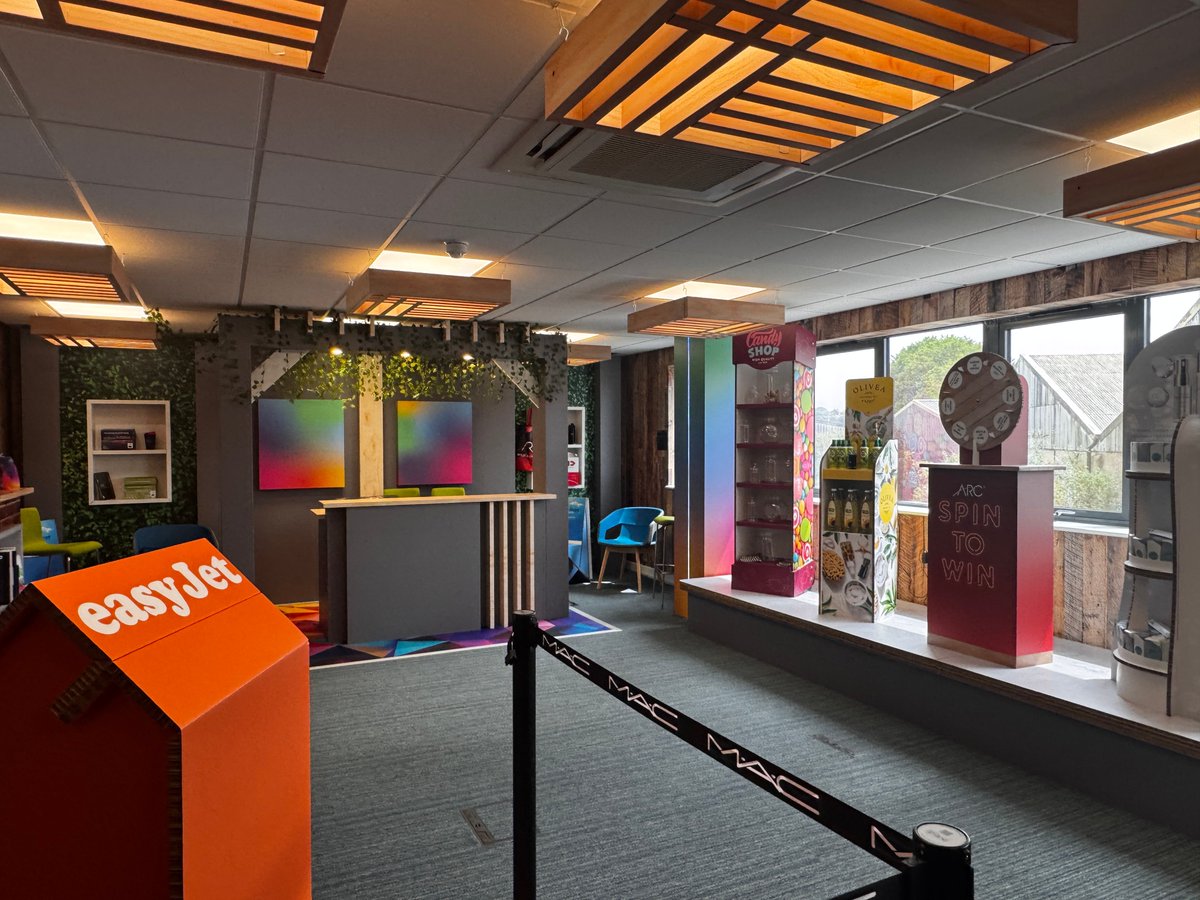 ZundCutter's tweet image. ARC UK, a leading provider of wide-format digital print and creative design services, has reaffirmed its commitment to innovation and growth in the large-format print sector with the installation of a #zundcutter.
Full story here 👉 bit.ly/4o5YFGF
#futureproof