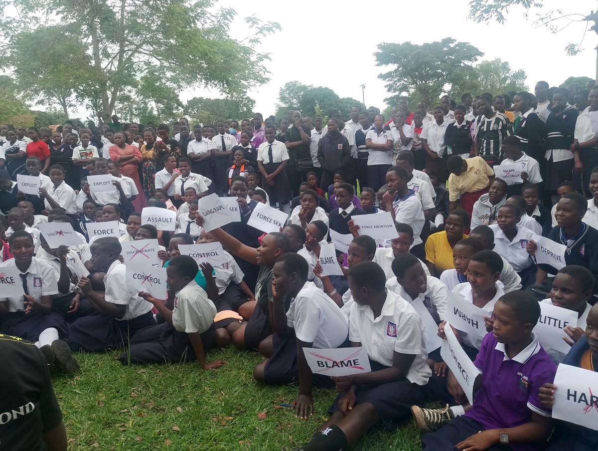 GHI_Network's tweet image. Empowering girls to thrive. Our Building Champions module at Mpigi SS safe space in Busiika Town Council equipped students with knowledge on GBV &amp;amp; safety tips for the upcoming holidays. Let&apos;s work together to keep our girls safe &amp;amp; supported! #GirlPower #SafetyFirst #GHI-Network