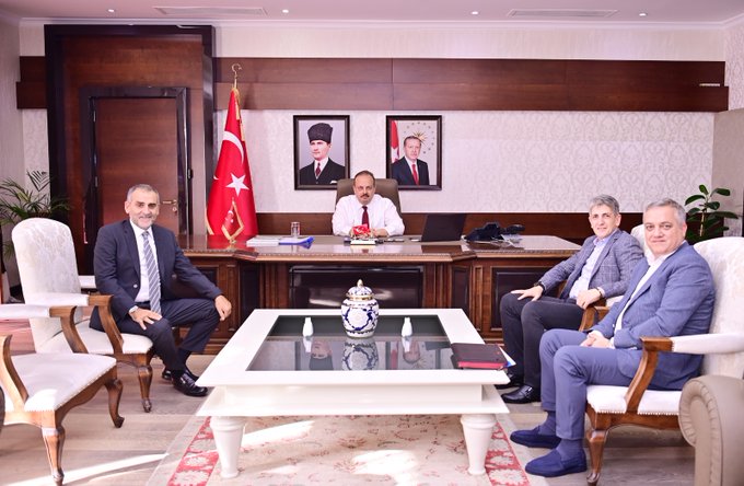 İş İnsanı Davut Dişli Vali Yakup Canbolat’ı Ziyaret Etti