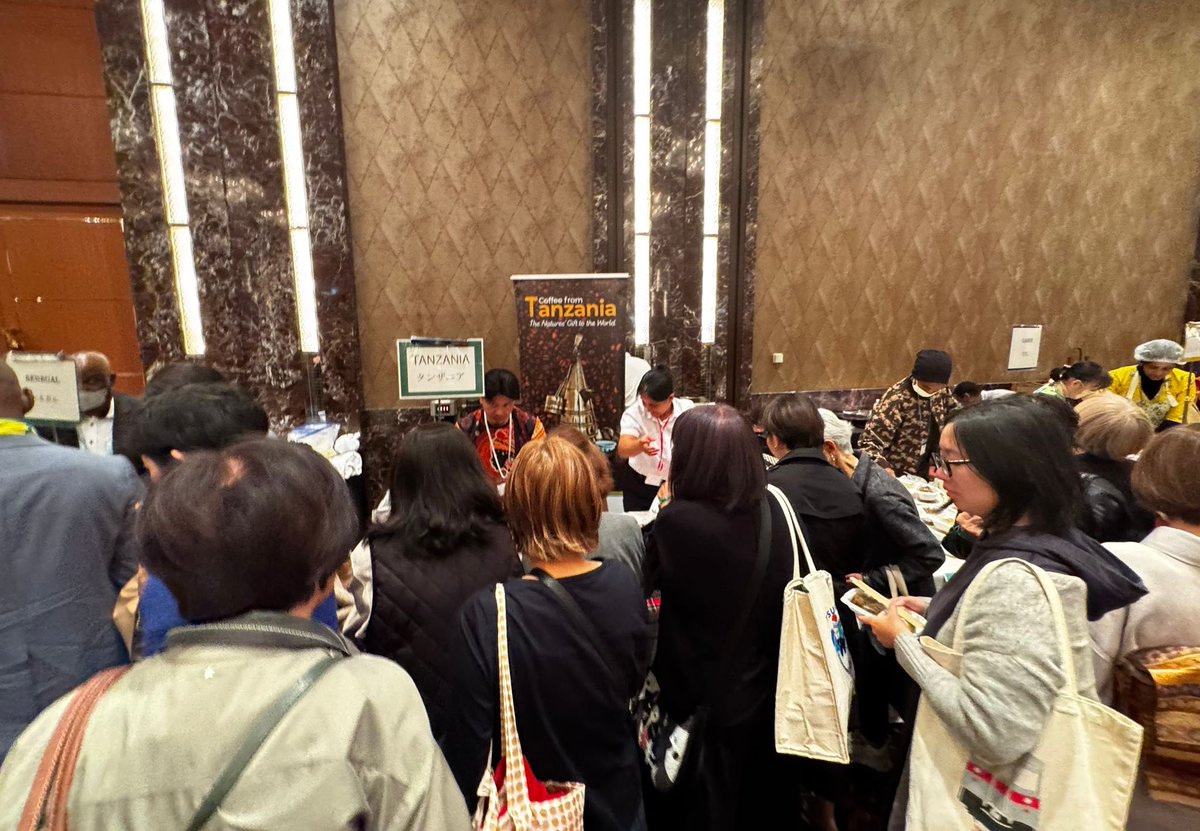 UbaloziJapan's tweet photo. SHOWCASING TANZANIA AT THE 2025 LADIES’ FRIENDSHIP ASSOCIATION FOR AFRICA AND MIDDLE EAST - CHARITY BAZAAR, GRACED BY HER IMPERIAL HIGHNESS PRINCESS KAKO OF AKISHINO
🇹🇿🇯🇵 

👉🏽https://t.co/uAvqKWGOEC

@mfa_tanzania https://t.co/JDd4hcSVqS