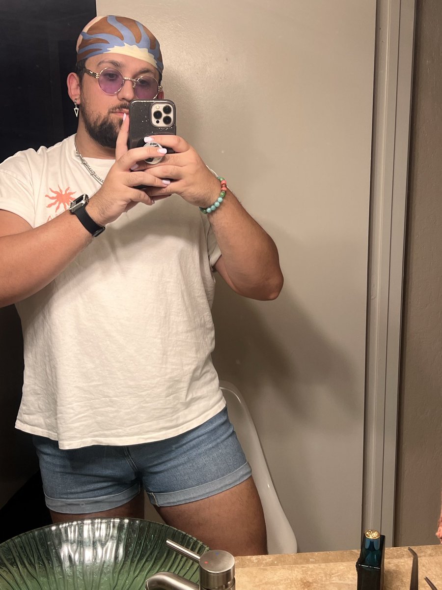 _jayysizzle_'s tweet photo. I want to fucking ✨die✨ https://t.co/HVODjuG8ow