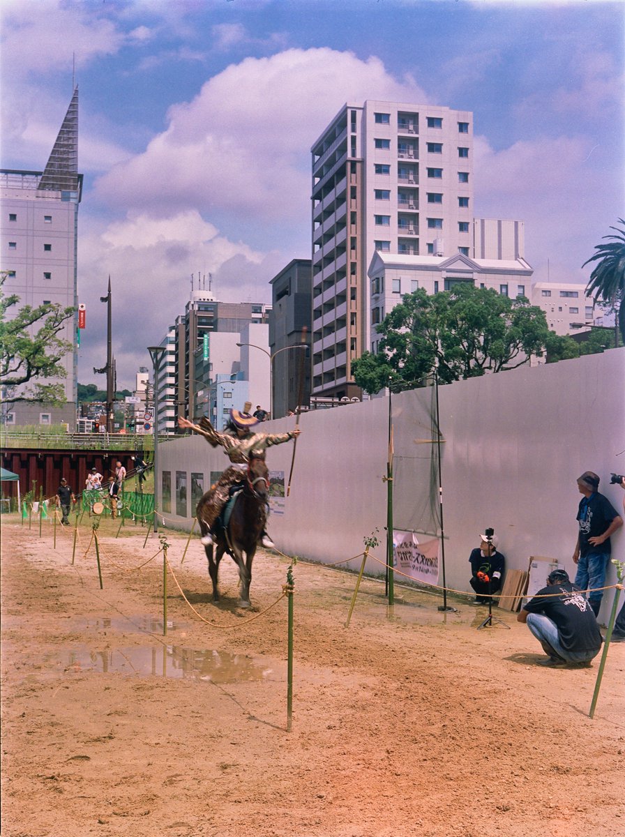 FilmBearPhoto's tweet photo. Mamiya6に、期限切れPRO400Hを入れて現像した子たち。
Luminar Neoでまぁまぁ補正入れたけど、見れない写真じゃない。
CN-16をC-41での処理になったけど、まぁまぁイケた方かも。
#Mamiya6 #Pro400H https://t.co/gDnCkSF3n3