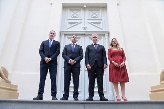herqles_es's tweet photo. 🇪🇸 | Ángel Víctor Torres inaugura un 'templo masónico' en Santa Cruz de Tenerife y comparte el siguiente mensaje:

«Un ejemplo de colaboración entre administraciones, con tres millones de financiación por parte del Gobierno de España, para recuperar no sólo un edificio precioso, sino la Memoria de la Masonería y su defensa de la igualdad, la democracia y la educación laica».