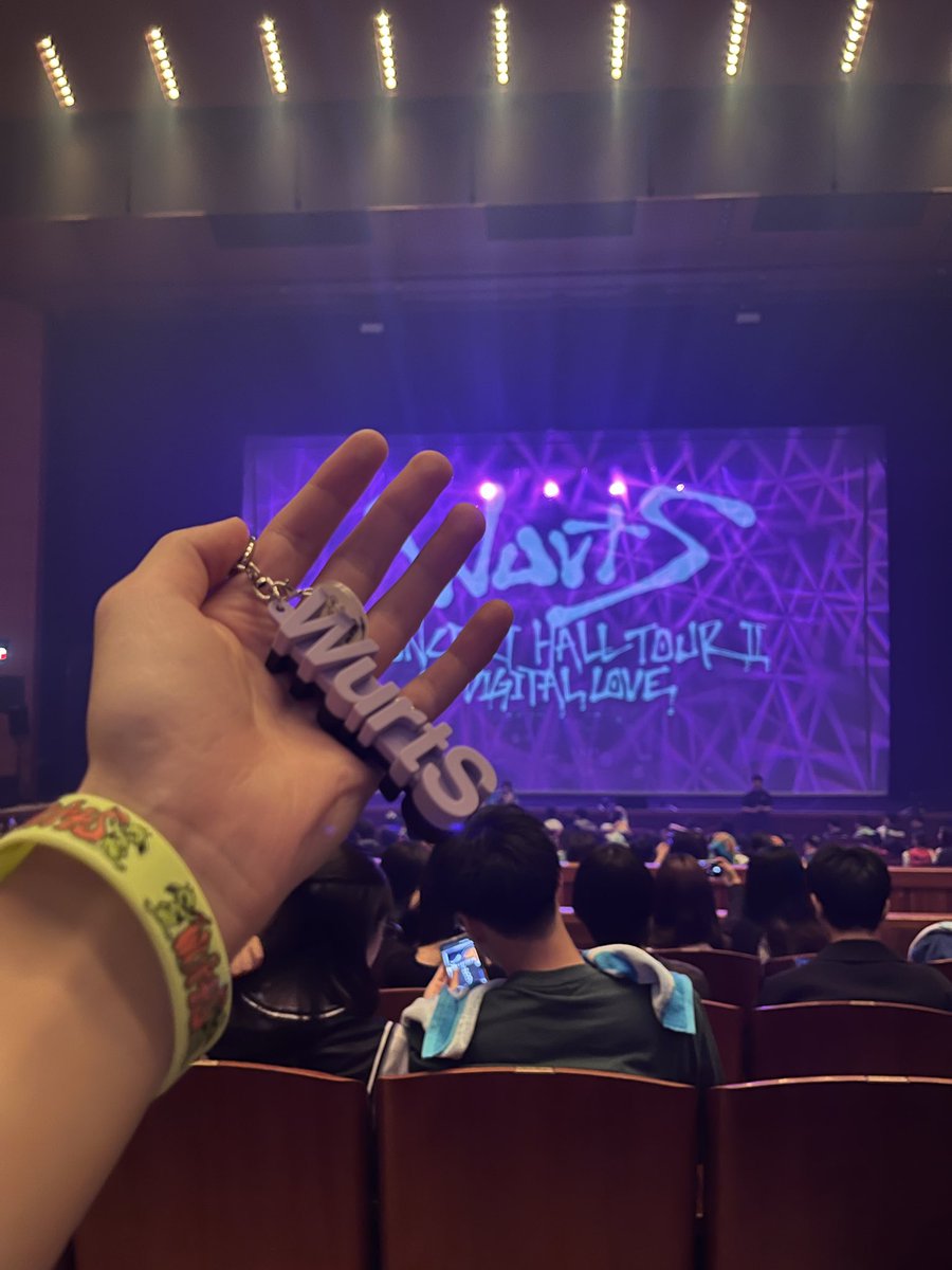 WurtS ホールツアー神戸
友達に誘われて初だったけど演出とかめっちゃ楽しかった〜😆