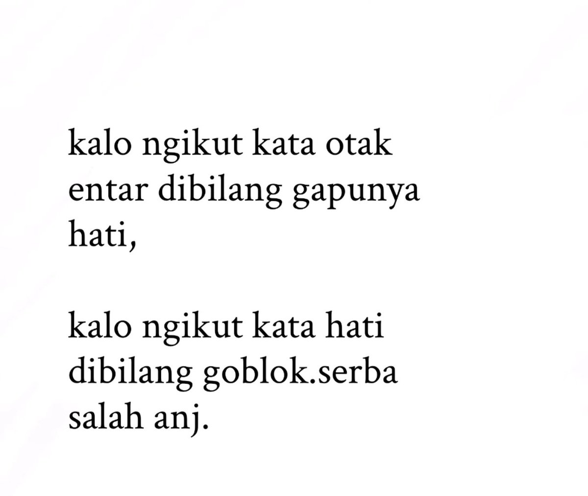 yosh va qari swingerlar Qizlar xuddi shlangdan chiqqandek siqishadi