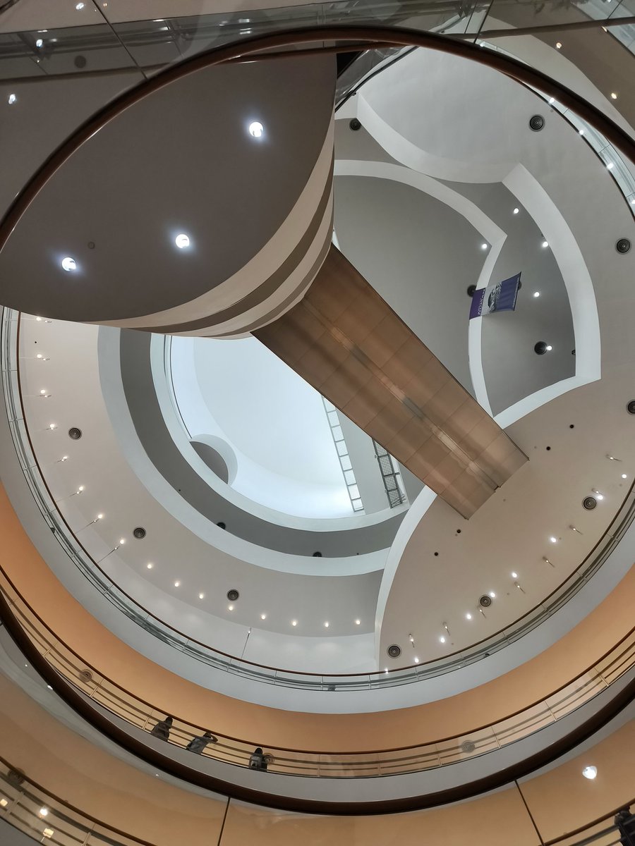 มาเดินหอศิลป์เล่นๆ