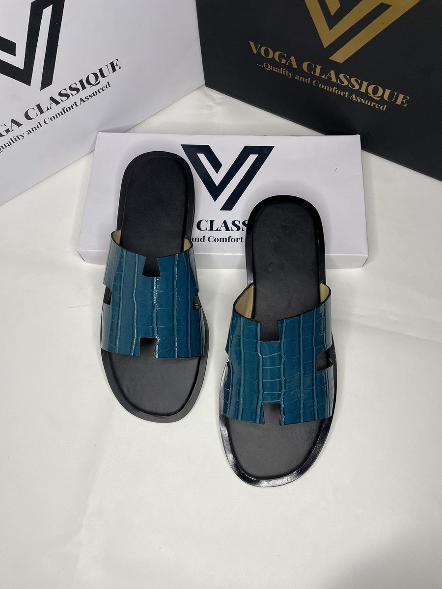 Slippers or Hems 
VOGA CLASSIQUE 

Price:₦10,000

Production duration:7 working days
