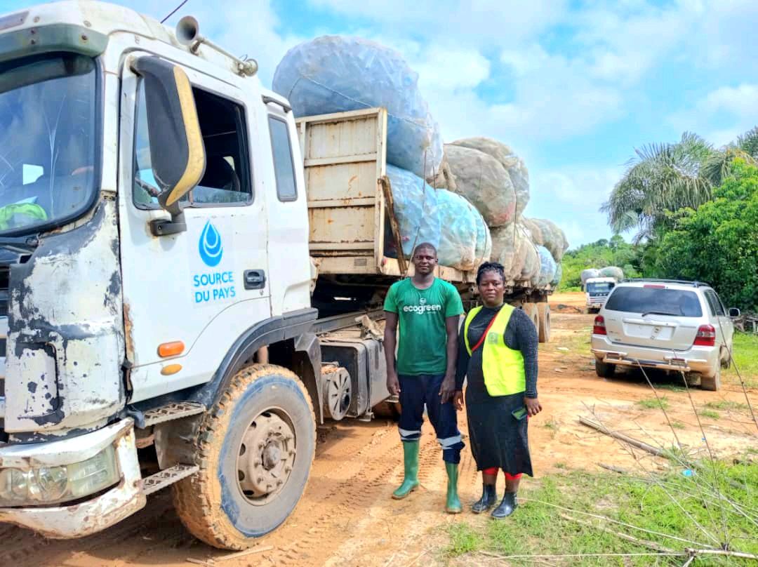 bleaglee's tweet image. 🚛 Waste pickups just got easier with BleagLee and partner trucks on call. Cleaner city, brighter future.
#EcoTransport #CleanCommunities #GreenSolutions #WasteManagement #Recycling #ZeroWaste #Sustainability #EcoFriendly #WasteToWealth