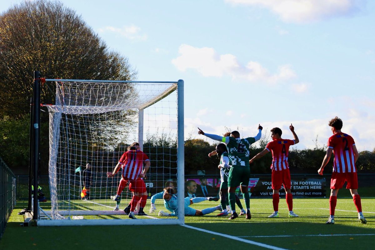 👀 It’s time for a good old fashioned #SpotTheBall competition…

For all those sharp eyed social media official, is this a goal or not? Answers in the comments below.

✅ Goal
❌ No goal