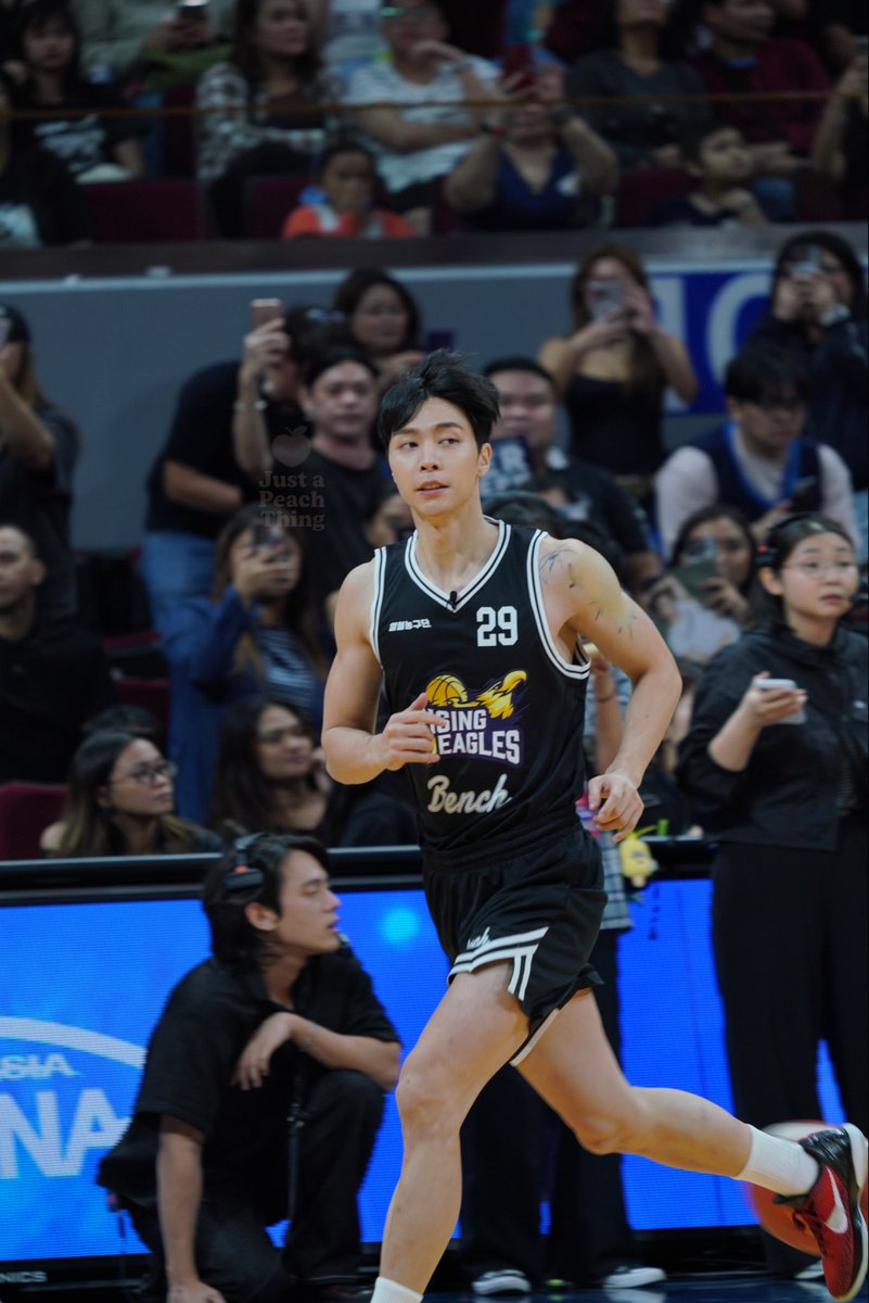 jjustapeachh's tweet image. 20251026 ⛹🏻‍♂️🐱

#쟈니 #Johnny #DunkItJohnnySuh