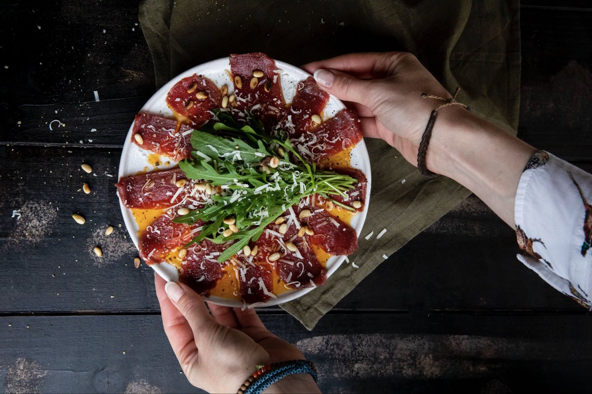 Neue Rezeptbroschüre aus der Reihe "Wild auf Wild" jetzt erhältlich. Food-Influencer präsentieren in "Echt wild" ihre Lieblingsgerichte. go.jagdverband.de/Echt-Wild

Quelle: Wildgeflüster / DJV