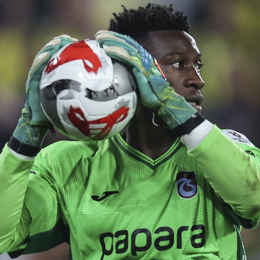 🔹 Andre Onana: Birkaç yıl önce Paris'te Ballon d'Or töreninde Alisson ile aramızda bir diyalog geçti. Güzel bir yorum yaptı, ''Andre, harika bir sezon geçirdin. Ama bakalım kim kazanacak?'' Ben de ona ''Dinleyin arkadaşlar. Ben zaten kazandım. Sonuç ne olursa olsun fark etmez.