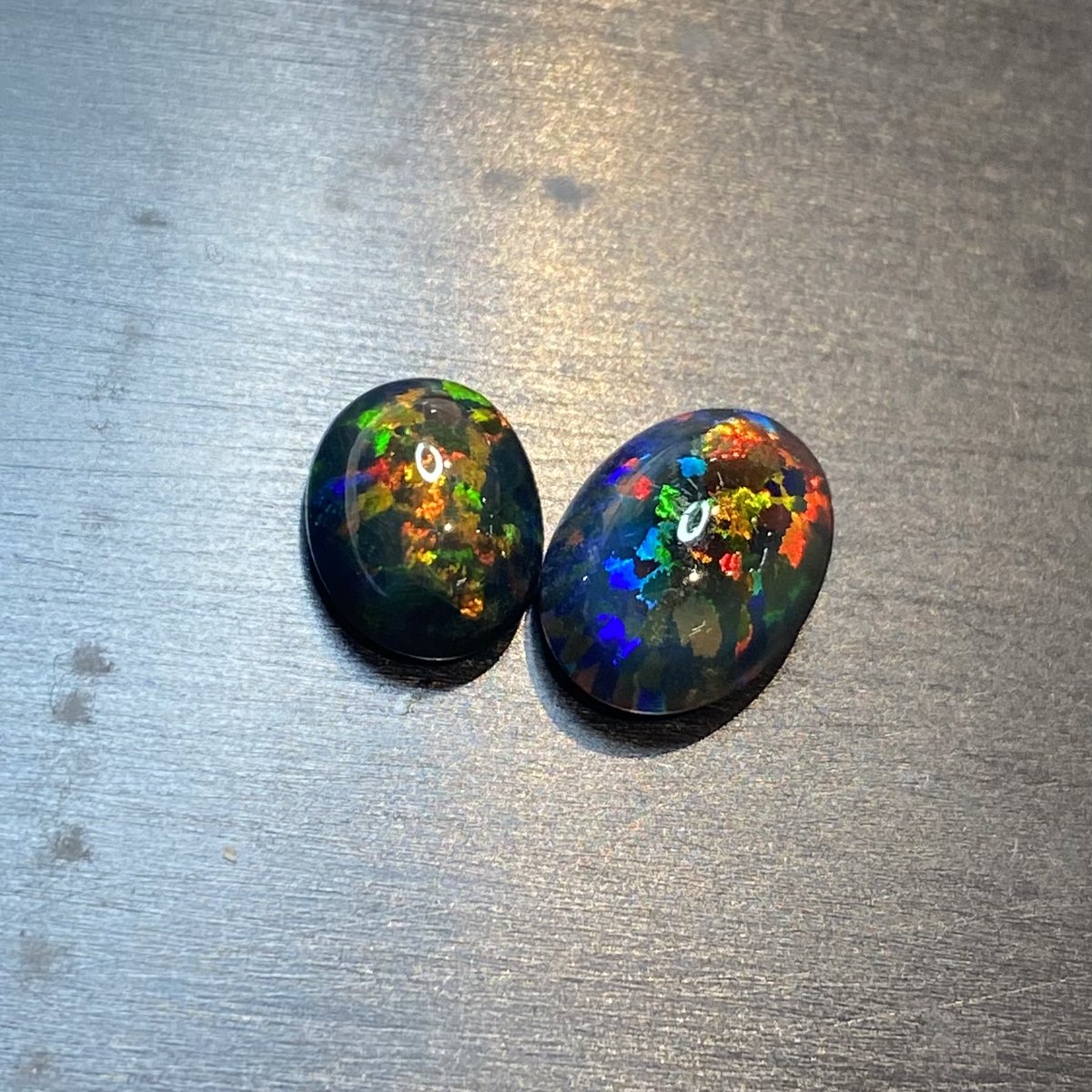 KishunOfficial's tweet image. こちらすべて💁‍♀️合成オパール👀
明らかに天然と違いますが
わかりますでしょか??

けど可愛い🩷
欲しい方いますか？
いらっしゃれば…
大特価で店頭へ並べますが？？😃

欲しい方はイイネ♡👍付けてください〜
#シンセティック #Opal  #synthetic