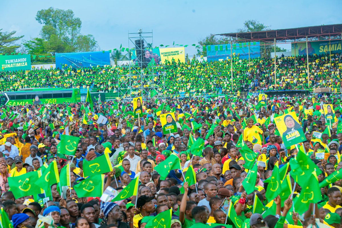 uvccm_tz's tweet photo. CCM KIRUMBA IMETEMA KIJANI NA NJANO 

Sehemu ya Wananchi waliohudhuria mkutano wa hadhara wa kufunga Kampeni za CCM katika uwanja wa CCM Kirumba Jijini Mwanza tarehe 28 Oktoba, 2025. 

#SamiaDay
#TukutaneKituoni
#TokaNitokeTukatiki✅✅✅ https://t.co/U5r6MXwMAZ