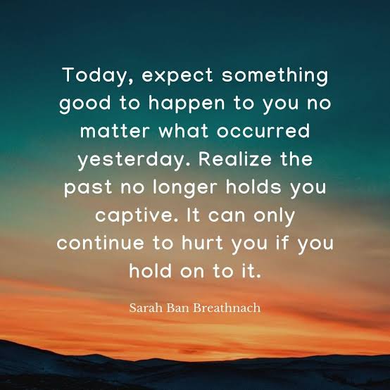 MissOnomy's tweet photo. Right, let's get cracking! I've #vergering and #bookstuff to do! Have a wonderful day, everyone, and stay safe and take care. Remember, sometimes, letting go of things is what we need to do in order to free ourselves from the past. By holding on to the past, we are not allowing ourselves to move forward. Lots of love ❤️