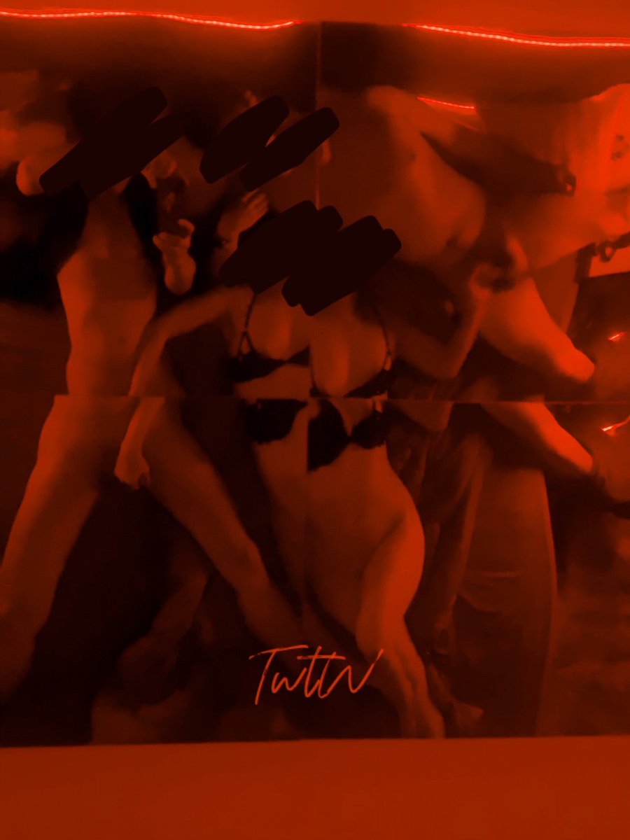 The red room but I’m the real fire 🔥 ... มือไม่ค่อยว่างแต่ปากยังว่าง รับได้อีกหลายอัตรา มาเดบิวต์ที่ห้องแดงกันมั้ยคะ🤭
#ชายเดี่ยวใกล้ฉัน #playlifeclubhouse #swingingbkk