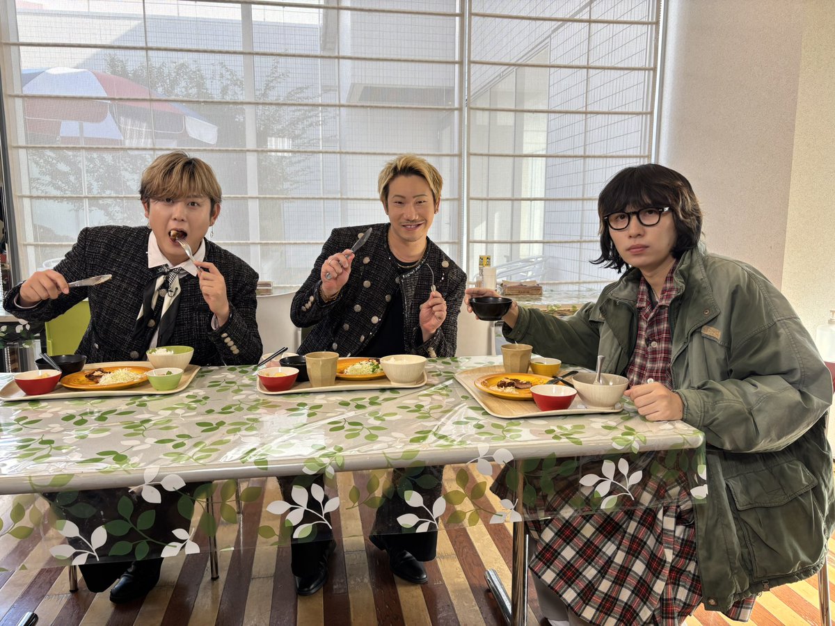 ／
#MegaShinnosuke さんが
コメント収録にお越しくださいました⭐️
＼

メ〜テレの社員食堂で
ランチをしながらインタビュー!?🍚

🎧#ごはん食べヨ 
<a href="/MegaShinnosuke/">Mega Shinnosuke : p</a> 

✦┈┈┈┈┈┈┈┈┈┈┈✦
11月21日(金)放送予定📺
✦┈┈┈┈┈┈┈┈┈┈┈✦