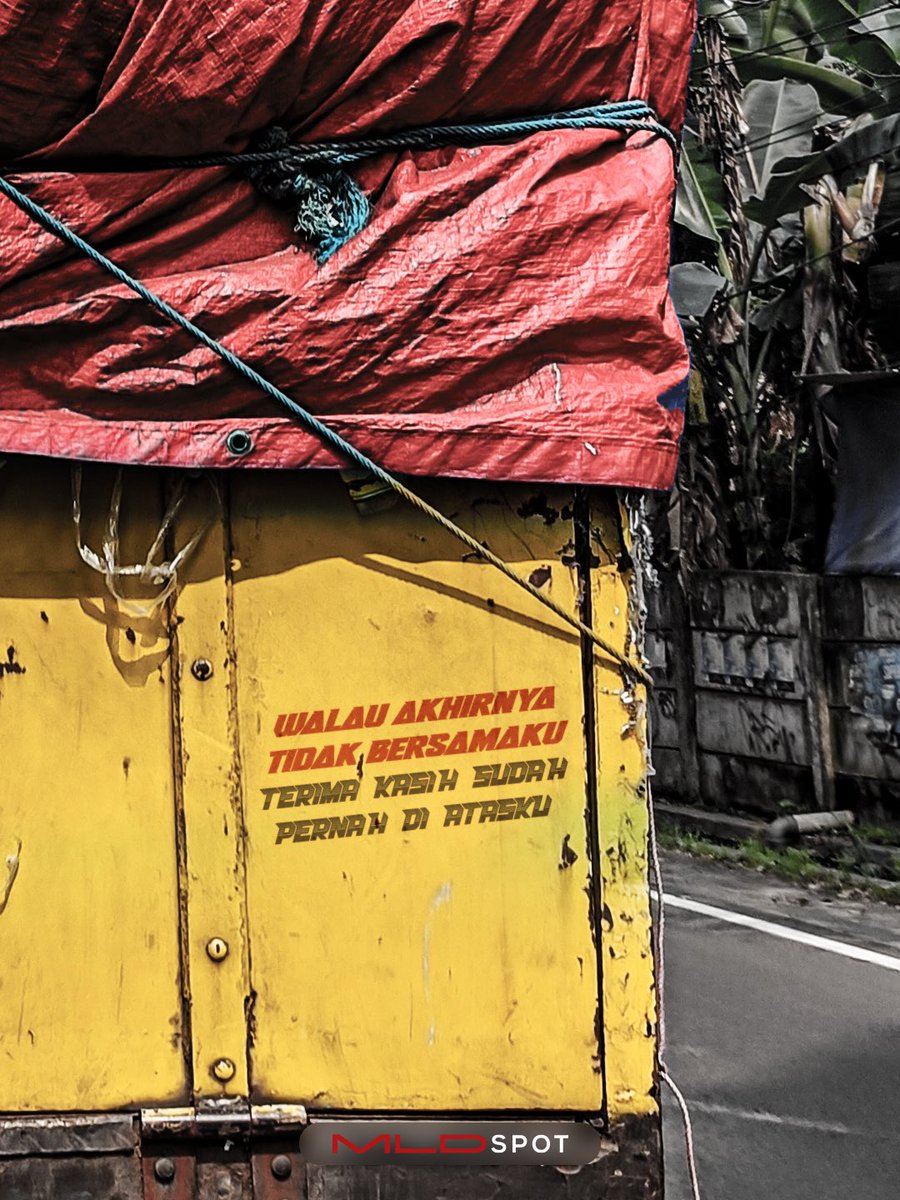 MLDSPOT's tweet image. Nemu quotes of the day tadi di jalan.. Ada yang pernah ngalamin juga?👀

#MLDSPOT #FreshForward #InspiringLifestyle #InTheSpotLife #QOTD