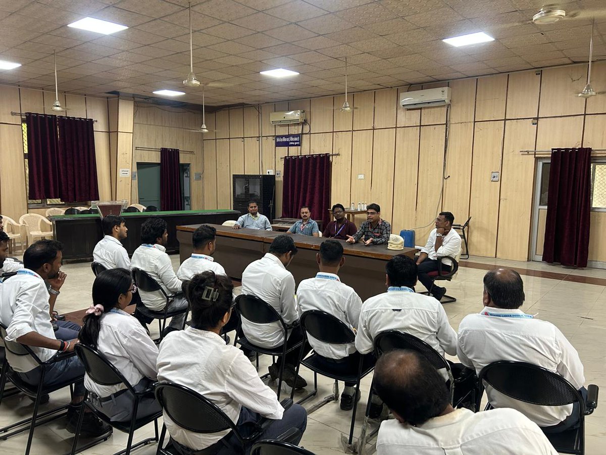 DGFASLI1's tweet photo. As part of DIS–44th Batch curriculum, RLI Kanpur students visited Small Arms Factory (AWEIL), Kanpur on 24 Oct 2025.
They gained hands-on insights into safety practices in arms manufacturing, CNC operations & firing ranges.
#RLIKAnpur #DGFASLI #IndustrialSafety #DefenceIndustry https://t.co/dIclJfr7h1