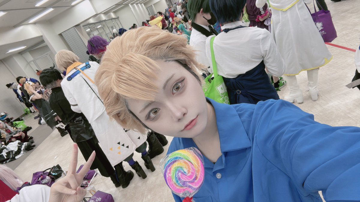 昨日、一昨日、池ハロいました〜‼️一昨日はまじで人多すぎて辟易して写真1枚もないです。ごめんなさ……