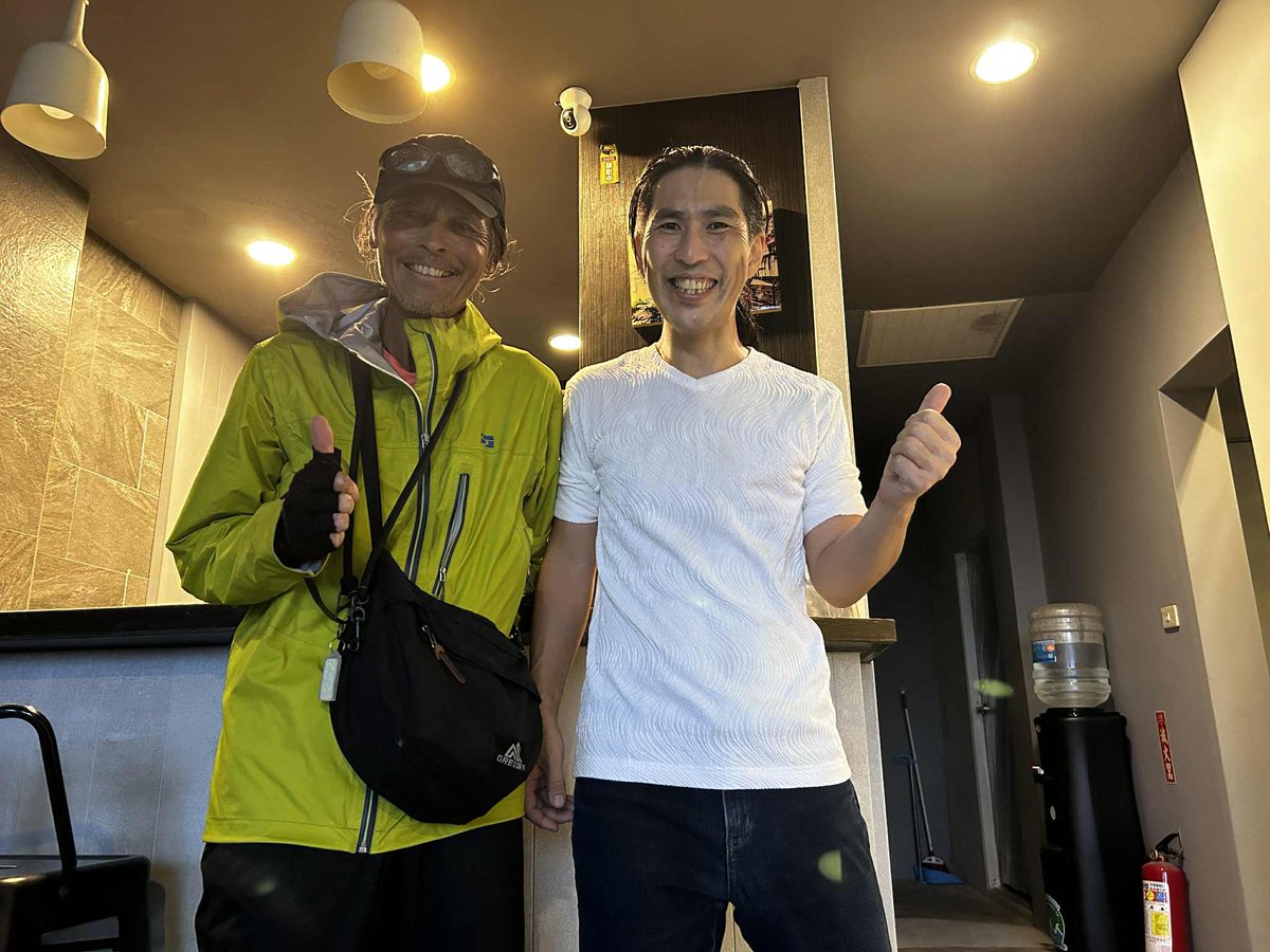 <a href="/hotgood/">オオハシアツヨシ</a>  <a href="/kaytaka/">高繁勝彦：世界五大陸を走るアドヴェンチャー・ランナー</a> 
昨日の夜は大橋くんとご飯食べたんだけど
今日は台湾でかっちゃんに会ってるよ。笑

#オオハシアツヨシ
#髙繁勝彦
#平和やね
#台湾で会いましょう