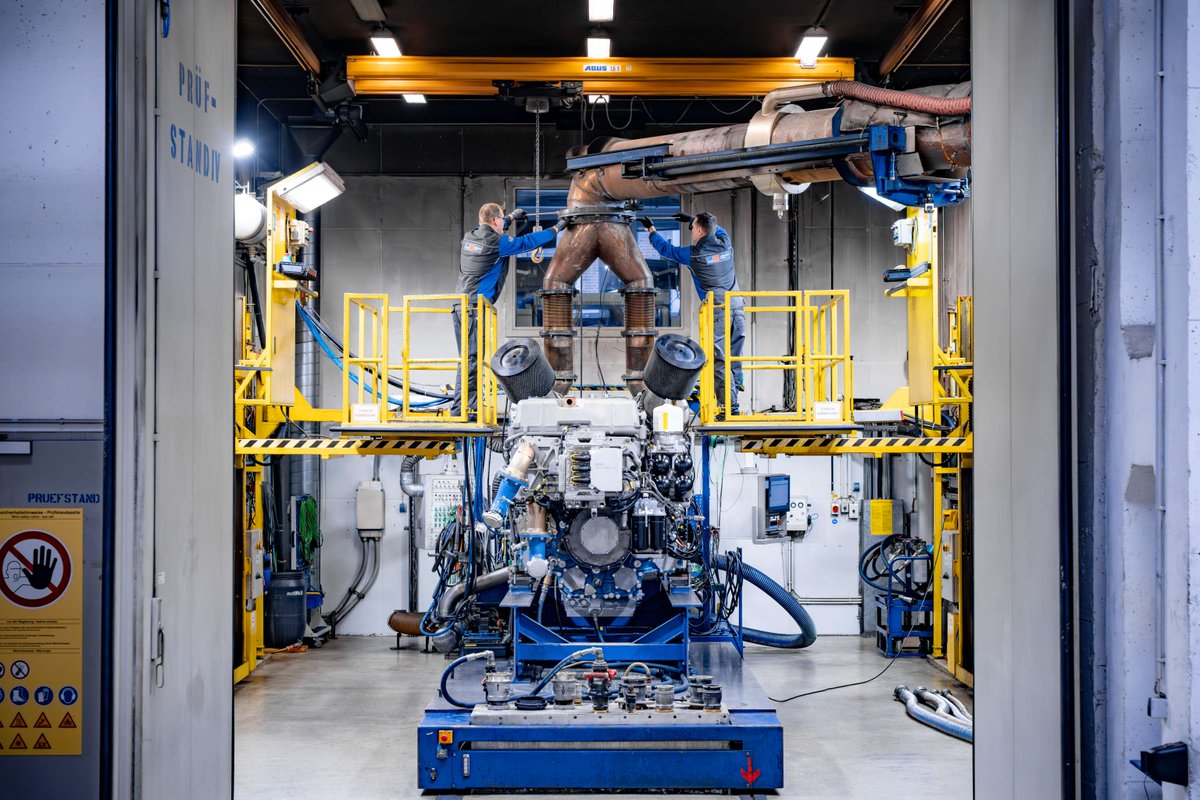 RollsRoyce's tweet photo. Our #mtuSolutions #Remanufacturing Programme helps reduce downtime, costs and emissions. Swap your engine for a factory-reman unit restored to like-new condition. Learn more: https://t.co/tGZ0IvVfg9 https://t.co/MatgftWXsF