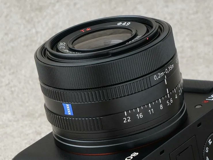 fujiyacamera's tweet photo. 【ブログ公開🆕】

SONY Cyber-shot RX1R III 実写レビュー× 写真家 曽根原 昇｜レンズ一体型の強みを生かした高解像性能、高画素フルサイズコンパクト機

記事はこちら🔽
https://t.co/NhDA4SD5la https://t.co/obyslBzZaI