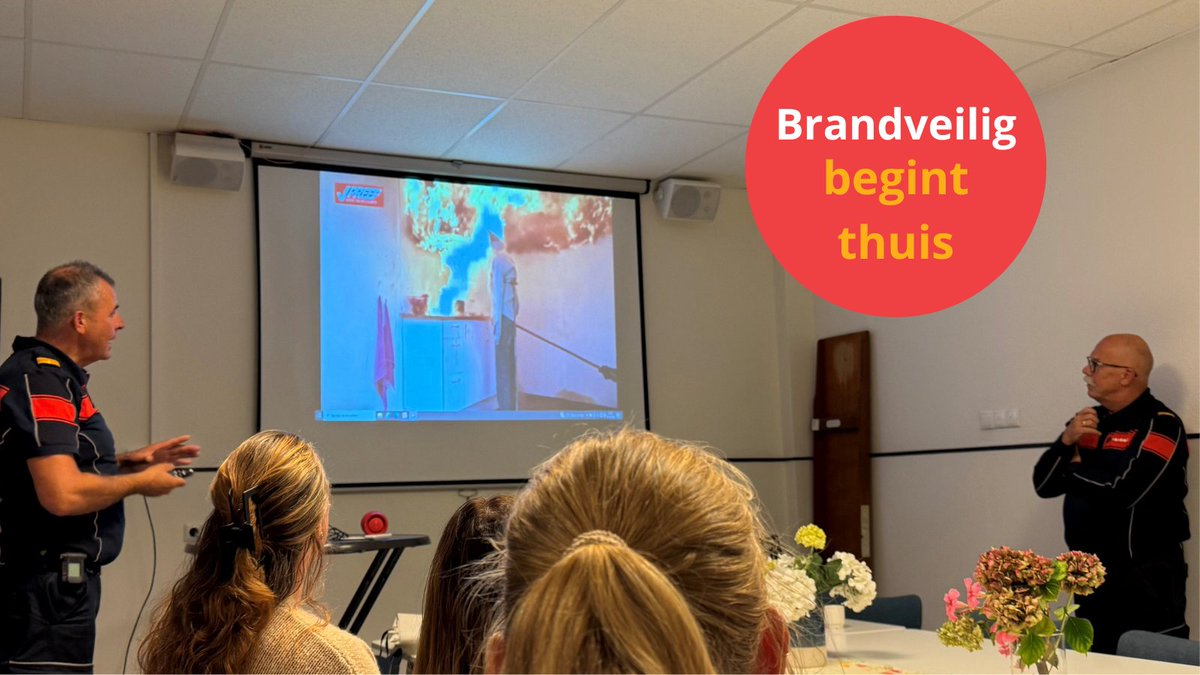🔥 Onveilige elektrische apparaten, kaarsen, of koken. Een brand kan thuis zomaar ontstaan. Tijdens een bijeenkomst Brandveilig Wonen kregen inwoners tips om de risico's te herkennen. 🧑‍🚒

➡️ Lees een terugblik op zwartewaterland.nl/brandveilighei…