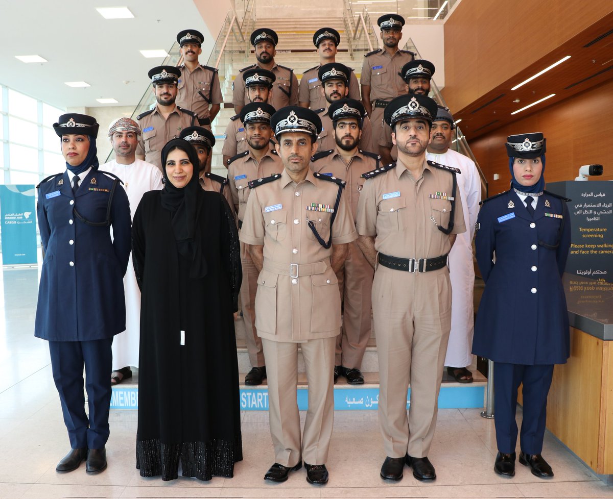 #فعاليات || نفّذت الإدارة العامة للجمارك حلقة عمل بعنوان “فن التعامل مع الجمهور والشركاء” في إدارة جمارك مطار مسقط الدولي خلال الفترة من 26 إلى 28 أكتوبر الجاري ،وهدفت الحلقة إلى تعزيز مهارات التواصل وبناء الشراكة الفاعلة مع مختلف الجهات.
#شرطة_عُمان_السلطانية
#جمارك_عُمان
#تدريب