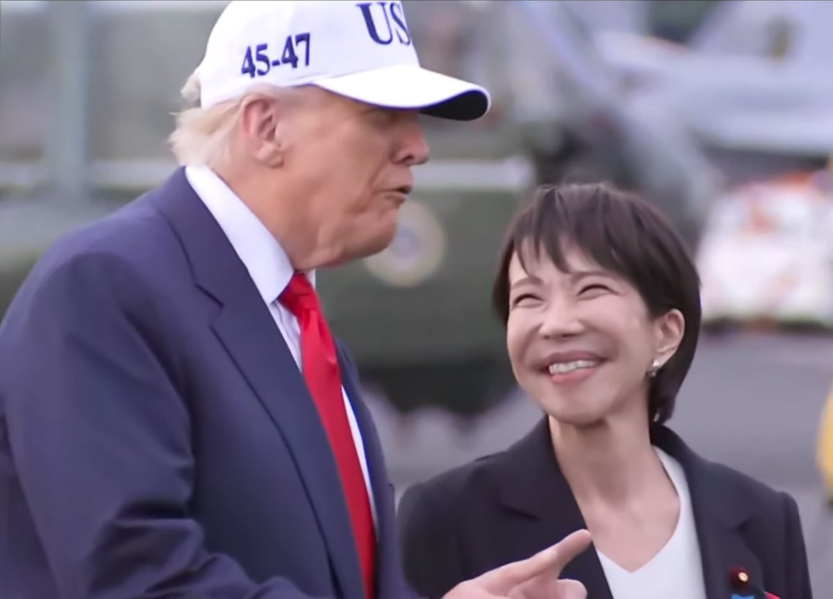 Sanzou3506's tweet photo. ←1年経ってもトランプに名前も覚えられずジュースも出されなかった石破

　　　　　　　　　　1日でファーストネームで呼び合う親密な関係を築いた高市総理→ https://t.co/hg3DGdNgVy