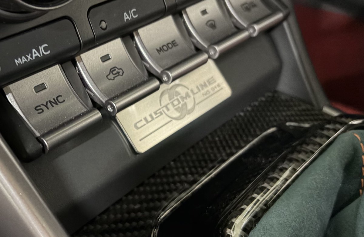 youkie1235's tweet image. ずっと考えてきたことが実現しました！
GR86 内装カスタムをCUSTOM LINEさんにて施工していただきました！
クォリティがヤバいです。さすが純正で内装パネルに携わってる方々の仕事って、感じです。
社員の方々も親切で最高でした！
誤字直しました！
#CUSTOMLINE
#内装カスタム
#GR86
#リッジグリーン