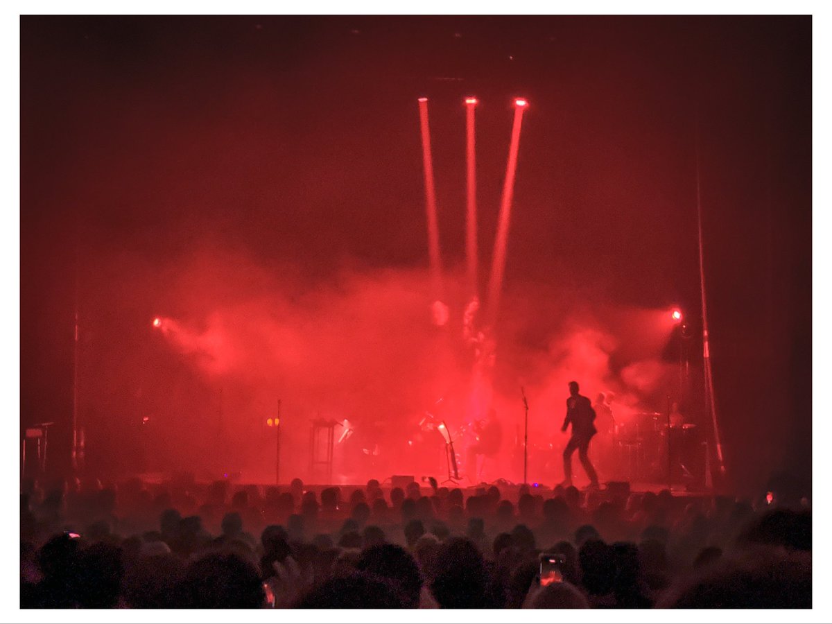 MaykelSchoonus's tweet photo. @qotsa in Antwerpen was 🔥💀🔥💀🔥💀 https://t.co/jPNIIpgtbI
