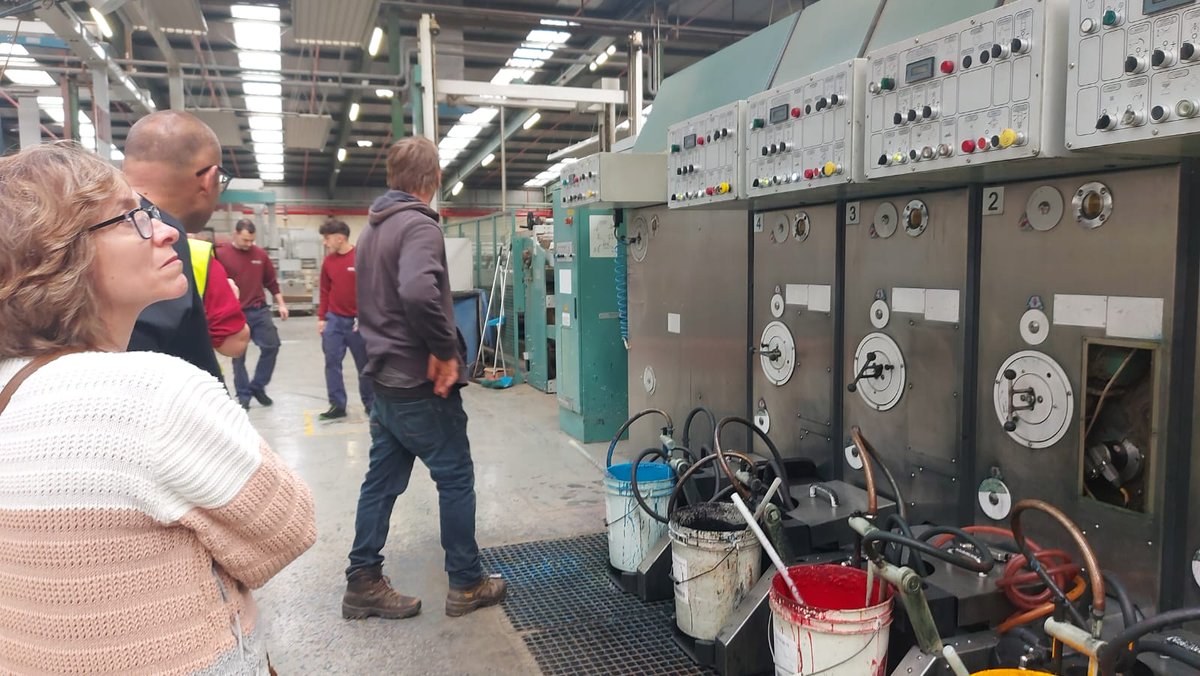 Visita a las instalaciones de INSOCA-CARTONAJES IZQUIERDO. 
Seguimos con nuestros programa de #itinerariosempleAgradecemos a #INSOCA por su acogida. 
#FSE+ 
#empleoysaludmental