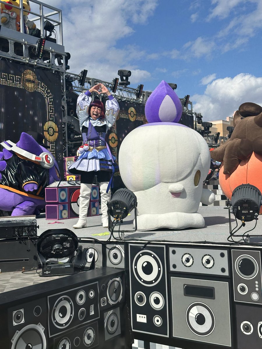 KeeeN_0120's tweet photo. USJファンとしての初投稿✨

ポケモンアンストッパブルハロウィーンパーティ🎉
こんなにハマったショーは初めて！
特別鑑賞エリアも初体験しちゃいましたー😆

皆さん素敵でしたが、個人的にあちかさんバンバン最高でした💖
ジュペッタもめちゃくちゃ可愛かった！

#USJファン #ユニバ #ポケモン https://t.co/Ry3c67kGnG