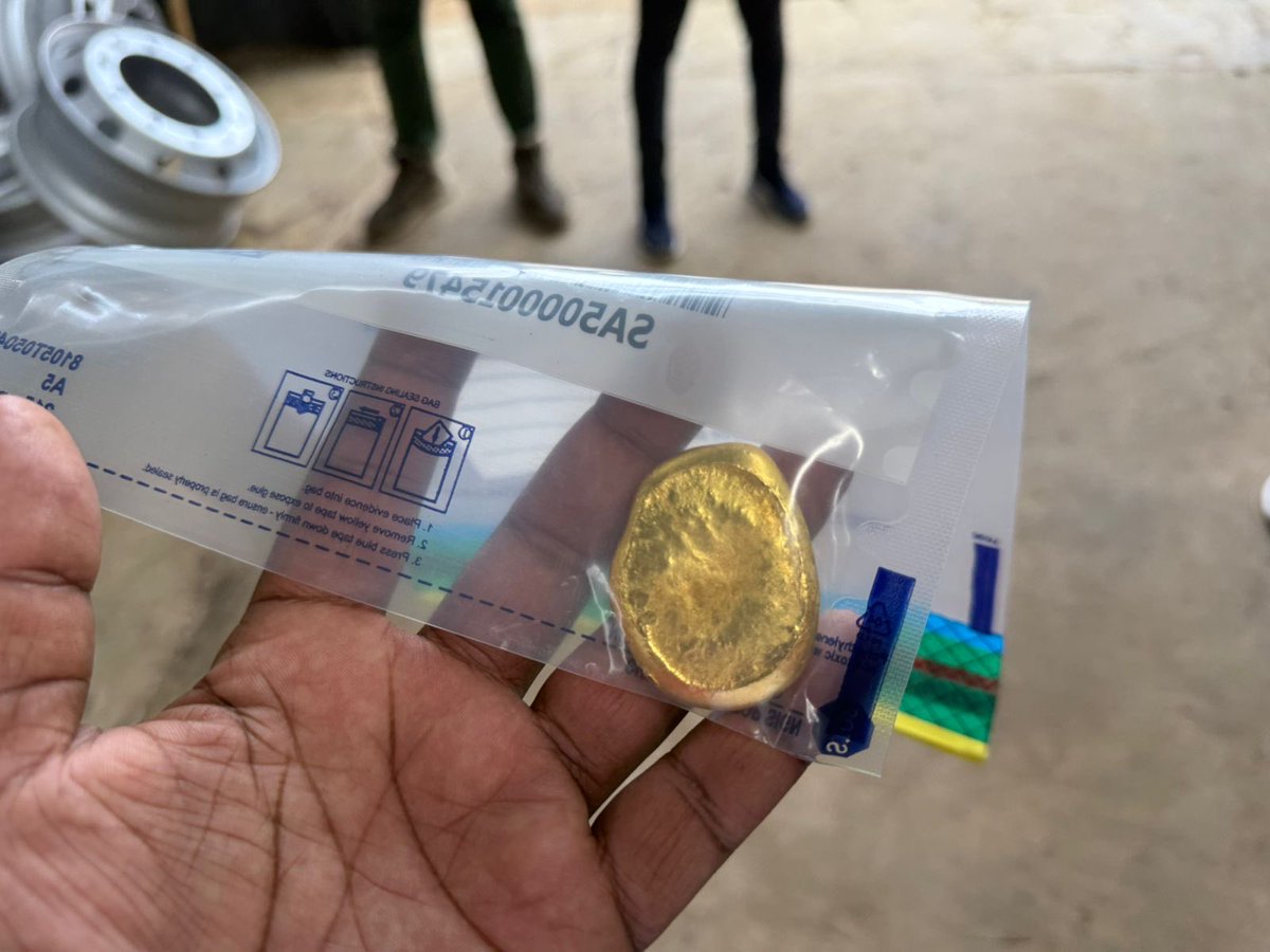 MEDIA STATEMENT
28 October 2025

JMPD AND DPCI DISMANTLE CLANDESTINE GOLD REFINERY LINKED TO ZAMA ZAMA CARTELS IN BOOYSENS

The Johannesburg Metropolitan Police Department (JMPD) K9 Unit, in collaboration with the Directorate for Priority Crime Investigation (DPCI), has uncovered