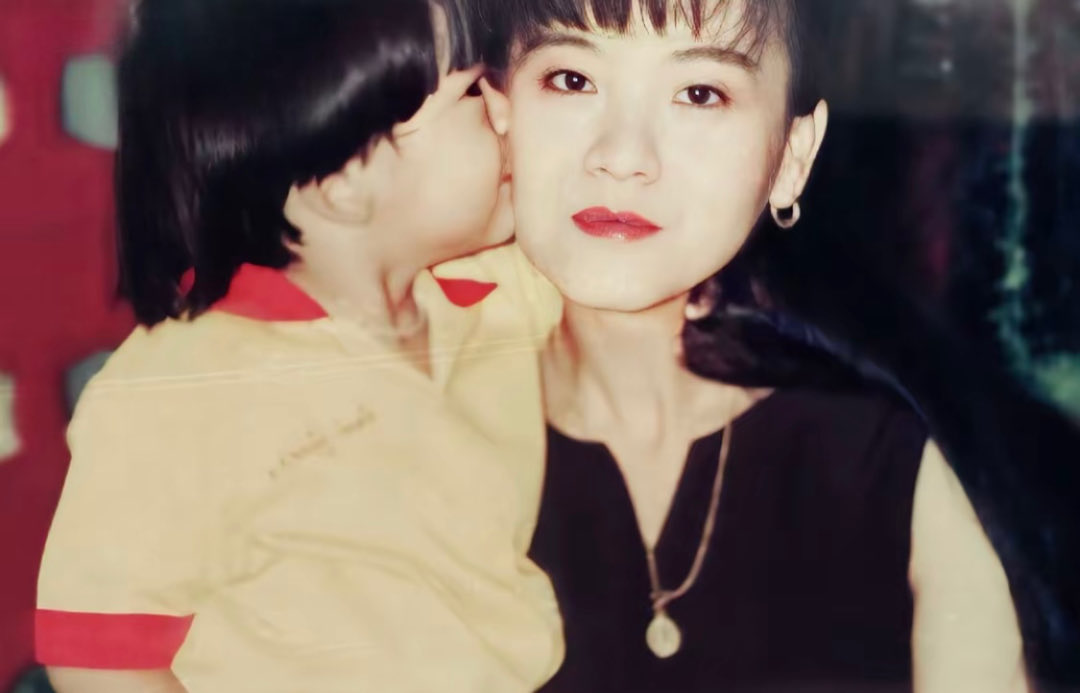 nxy_xinxin1040's tweet image. Happy Birthday มะม๊าพี่บุ๋นบุ๋น หนูขอให้มะม๊ามีสุขภาพดีและมีความสุขมากๆ ช่วยอยู่เป็นความสุขและความสบายใจให้บุ๋นบุ๋นไปนานๆนะคะ ขอบคุณมะม๊าที่คลอดเด็กที่น่ารักคนนี้ออกมาให้พวกเราได้รัก สัญญาว่าจะรักและซัพพอตบุ๋นบุ๋นตลอดไปเลย

#bb0un