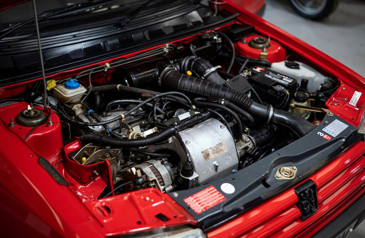 WRCPAST's tweet image. **Rare Road Cars**

🇫🇷 Peugeot 309 GTI 

1 of 18,262

UK figures are 40 licensed and 319 Sorn

The Peugeot 309 GTI is a hot hatch produced from 1987 to 1993, known for its strong performance from a 1.9
-liter engine and its practical, spacious design. They came in 3dr and 5dr…