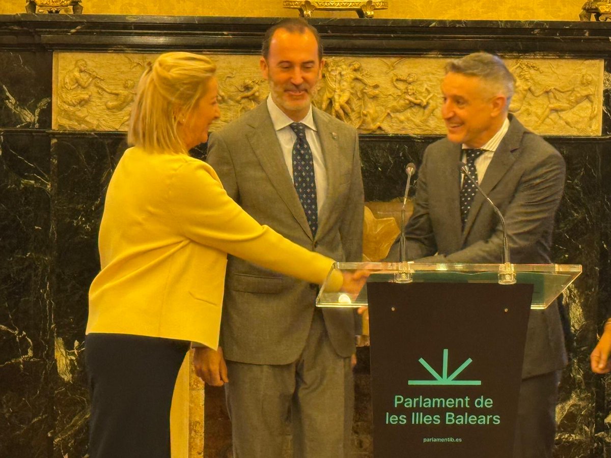 🔵 Avui hem iniciat el Ple del <a href="/ParlamentIB/">Parlament de les Illes Balears</a> amb la lectura d’un manifest amb motiu del Dia Mundial de l’Anestèsia i a la qual ha participat la diputada del <a href="/ppbalears/">PP Balears</a> <a href="/IsabelBorras/">Isabel Borrás</a>.

Un reconeixement necessari a la tasca essencial i sovint invisible dels professionals de