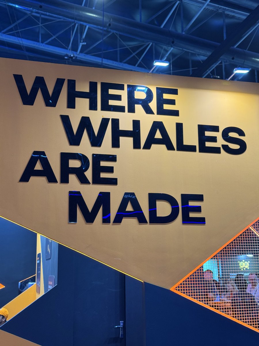 InstaSwap_io's tweet image. We are at the #BlockchainLifeDubai 🚀