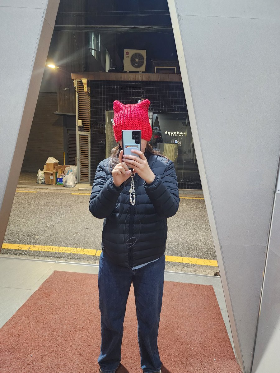 직접 뜬 모자