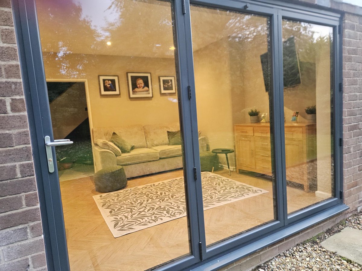 Bi-folds aren’t just for summer BBQs!

Sure, they look great wide open on a sunny day… but close them up, kettle on, rain tapping the glass, that’s cosy season perfection. ☕

Our aluminium bi-folds keep the warmth in, the weather out, and the vibes just right. ✨