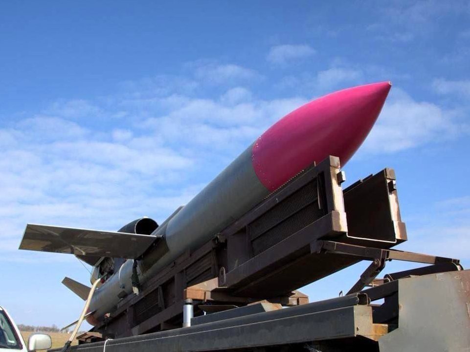 Heroiam_Slava's tweet image. There will be a serious strike against Russia with Flamingo and Ruta missiles, says Zelensky