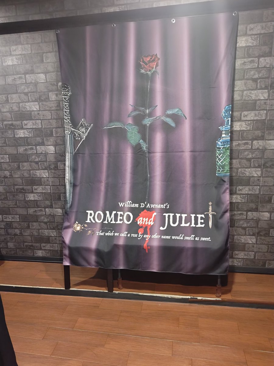 2025.10.28　偽曲ロミオとジュリエット

ジョージ・ジョリー役でプレイさせていただきました！同卓の方々ありがとうございました！

猛者ばかりの貸切卓に呼んでいただき恐れ多くも楽しませていただきました✨
年齢高めの男性キャラを演じるの久々で楽しかった！

#ラビホ
#偽曲ロミオとジュリエット