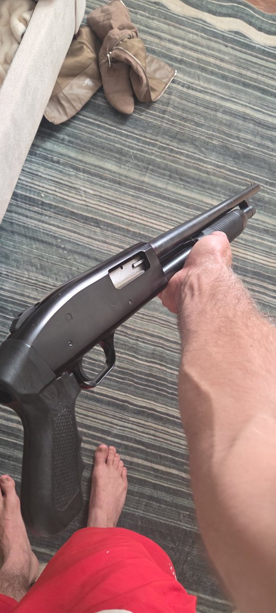 GM! Say it back! This is a maverick 88 Mossberg boomstick. Not bad.