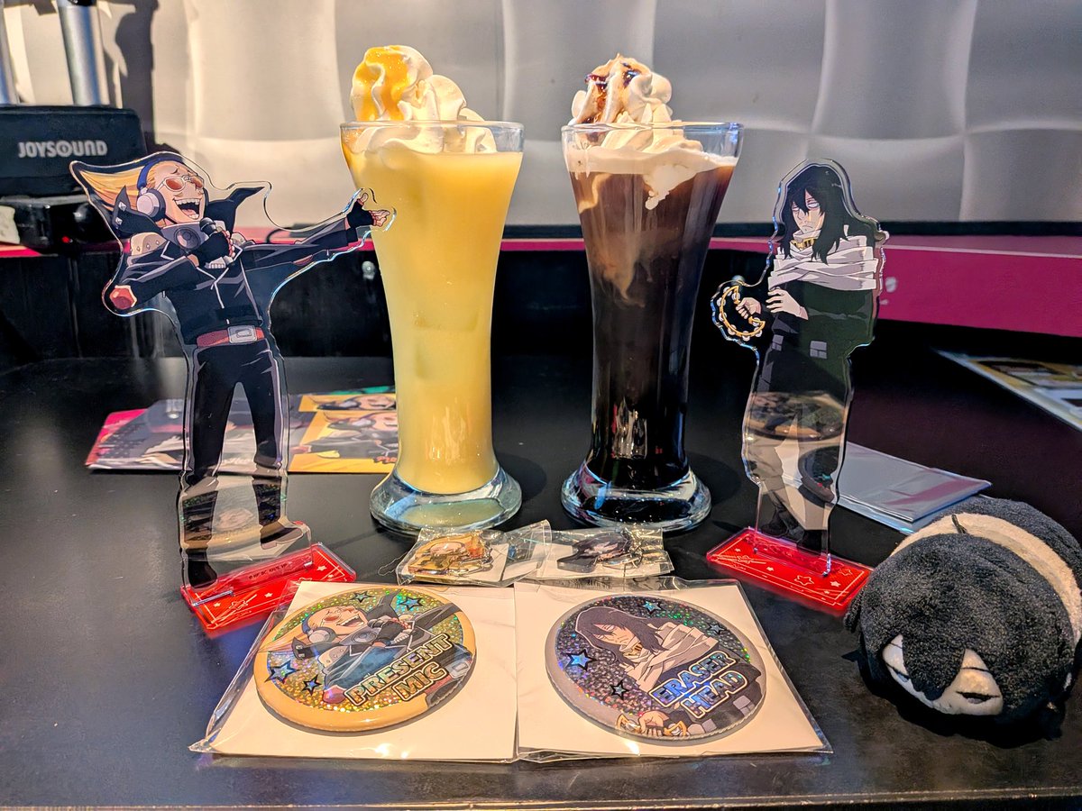 raslow_'s tweet photo. 同期が可愛くて泣いちゃう……ウエディングケーキってこと？？？
クリアカードで運が収束したのでｻﾞﾜとﾏちゃん交換してくれる人がいたら声かけてください。 https://t.co/t6aFiGdN2S